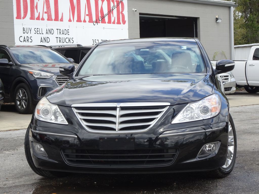 2009 Hyundai Genesis Image 2
