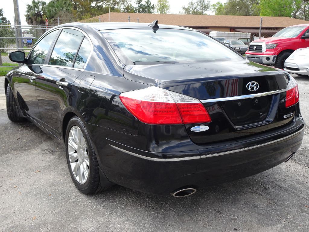2009 Hyundai Genesis Image 7