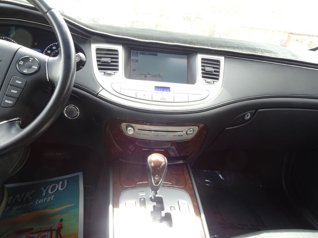 2009 Hyundai Genesis Image 22