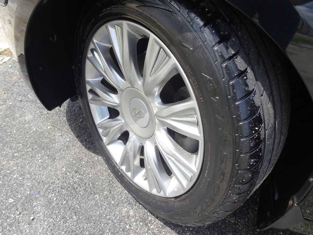 2009 Hyundai Genesis Image 26