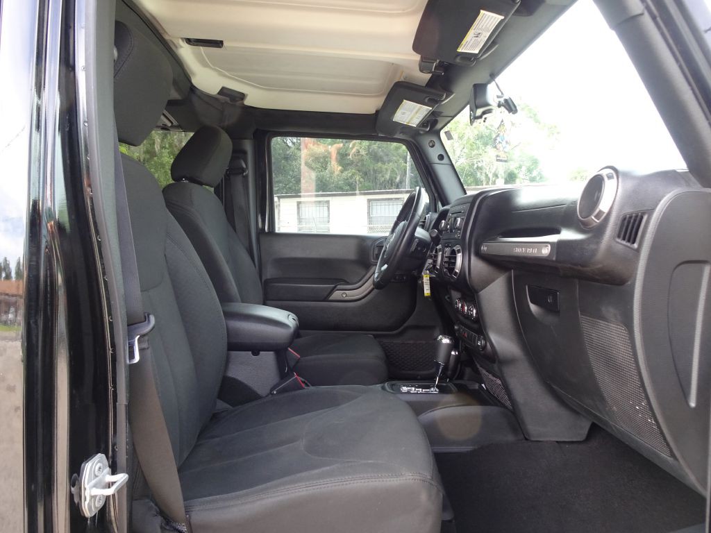 2018 Jeep Wrangler Unlimited Image 17