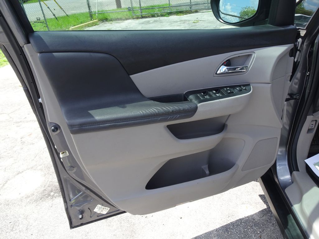 2014 Honda Odyssey Image 12