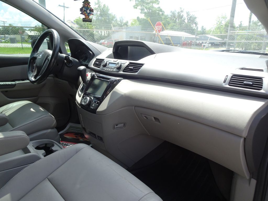 2014 Honda Odyssey Image 14
