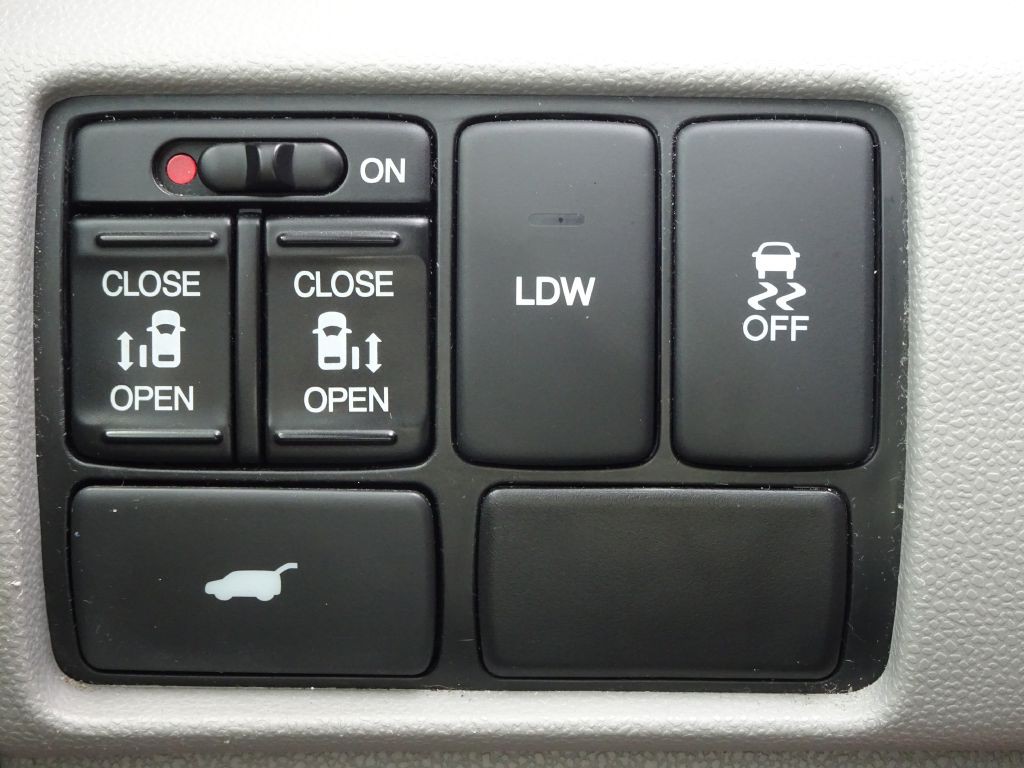 2014 Honda Odyssey Image 25