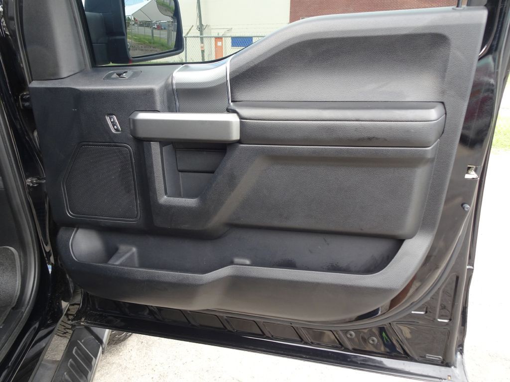 2016 Ford F-150 Image 18