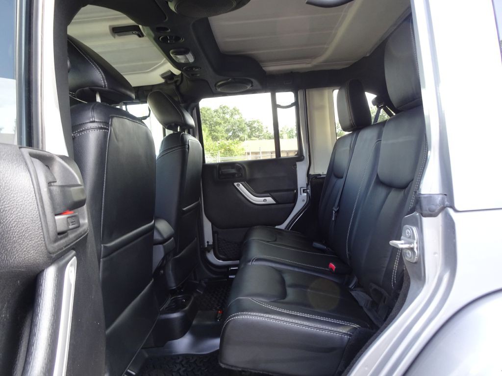 2014 Jeep Wrangler Unlimited Image 13