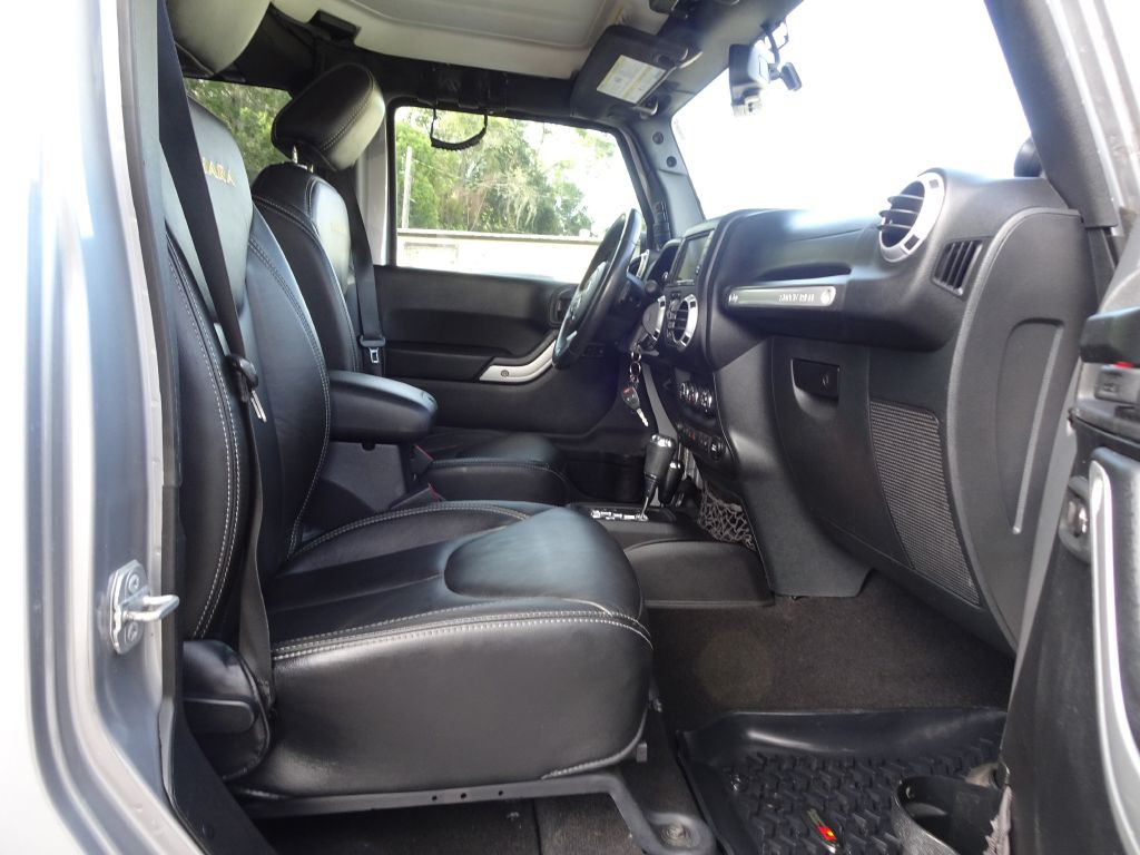 2014 Jeep Wrangler Unlimited Image 16