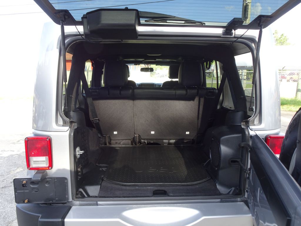 2014 Jeep Wrangler Unlimited Image 20