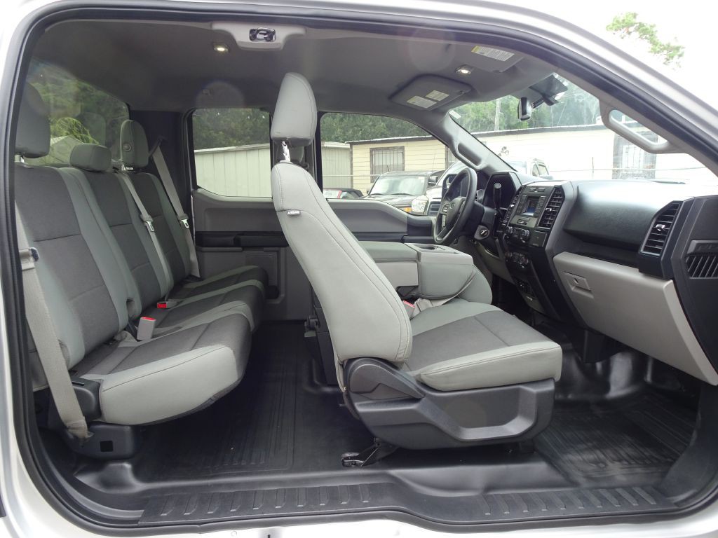 2015 Ford F-150 Image 18