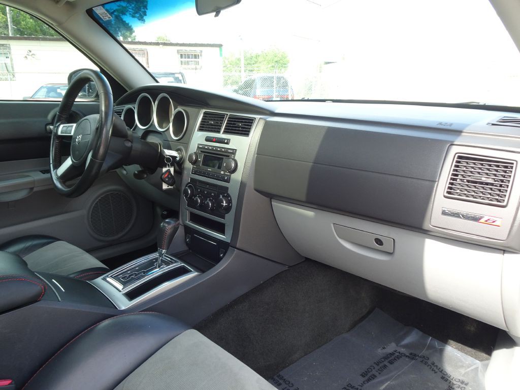 2007 Dodge Charger Image 16