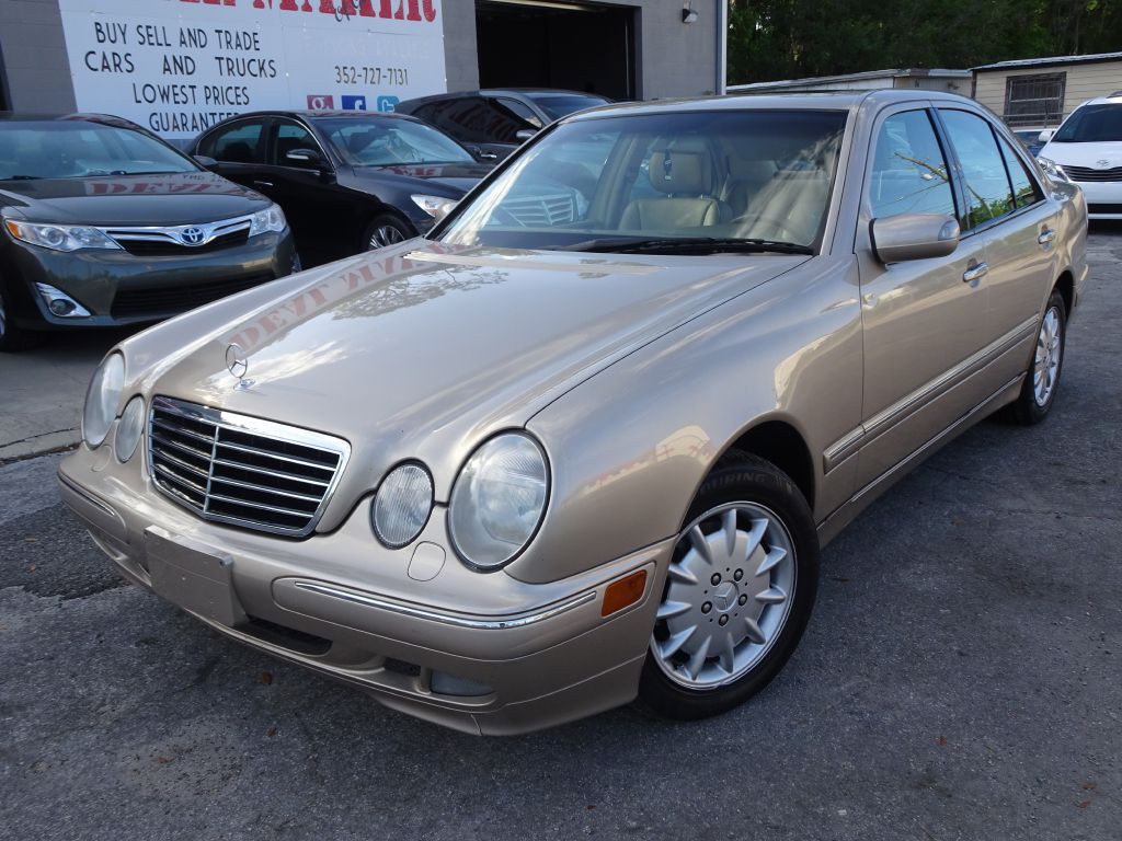 2001 Mercedes-Benz E-Class Image 9
