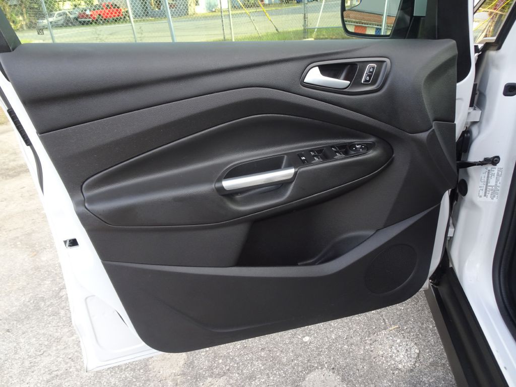 2015 Ford C-Max Image 12
