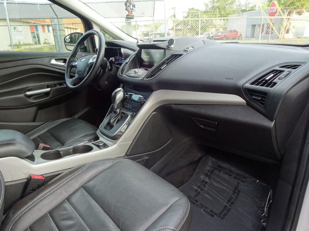 2015 Ford C-Max Image 15