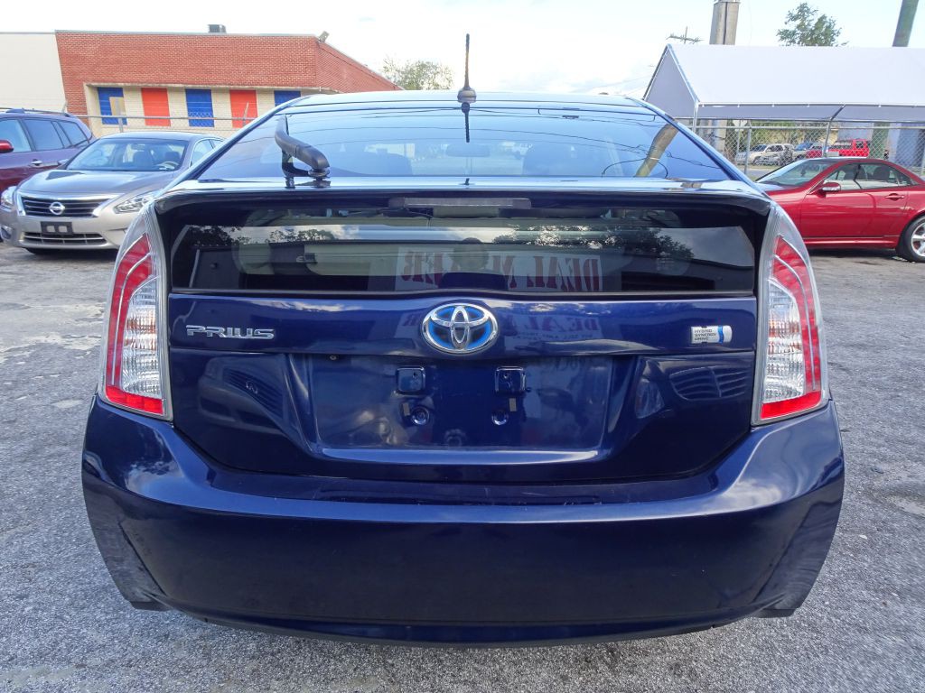 2013 Toyota Prius Image 6