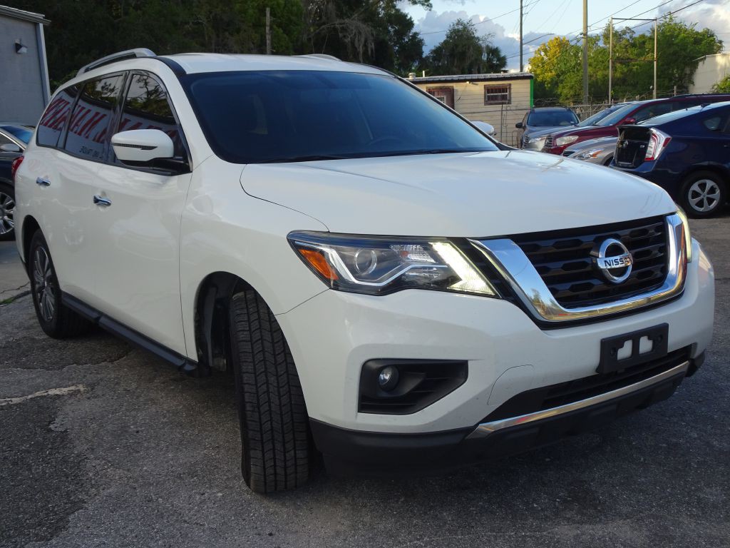 2019 Nissan Pathfinder Image 3