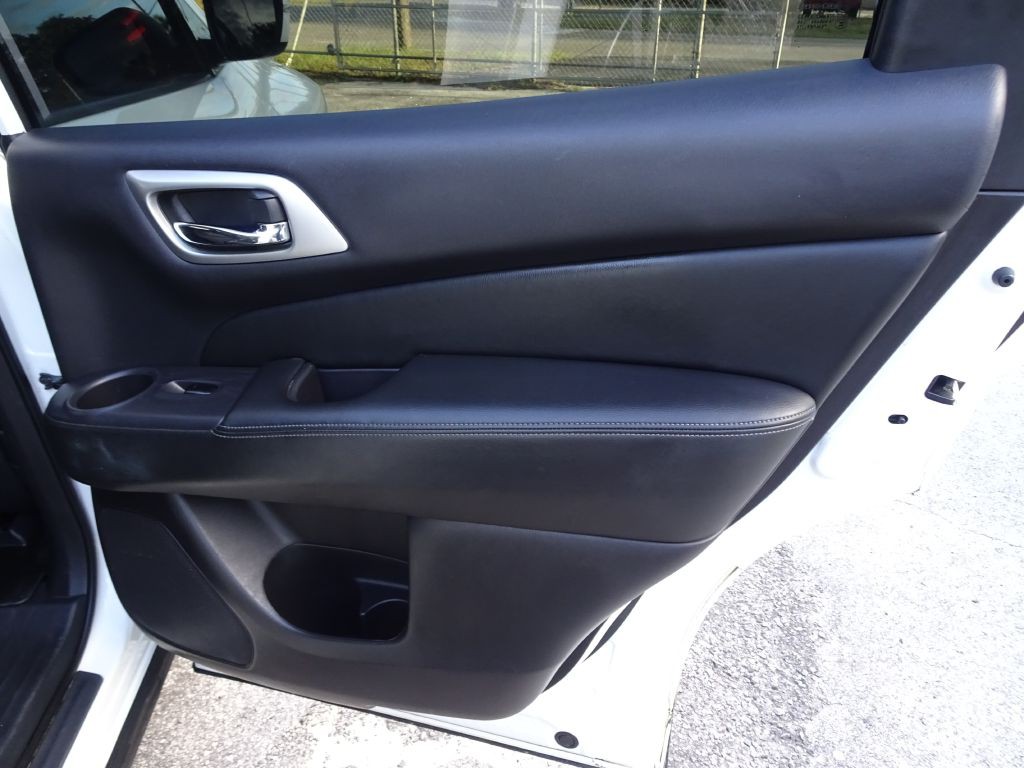 2019 Nissan Pathfinder Image 19