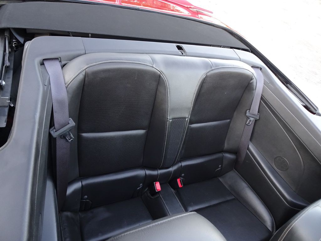 2015 Chevrolet Camaro Image 25