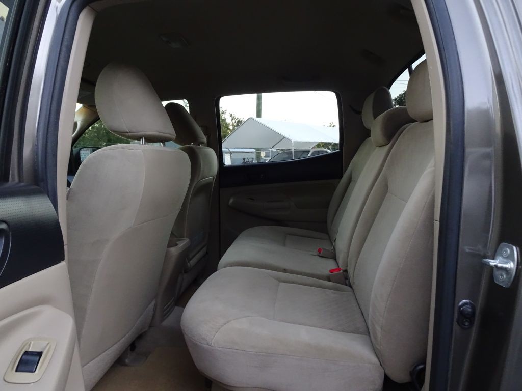 2010 Toyota Tacoma Image 12