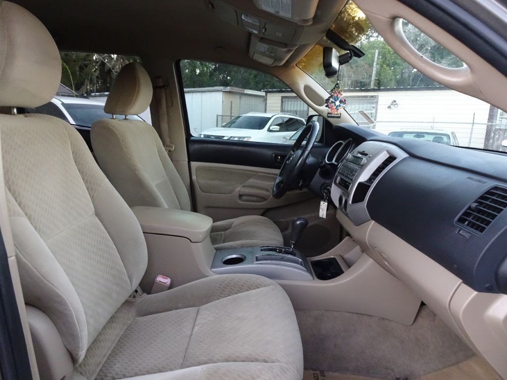 2010 Toyota Tacoma Image 15
