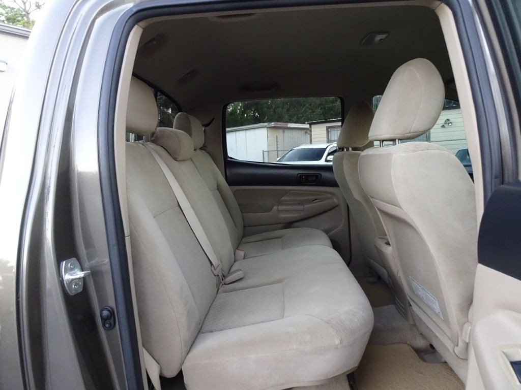 2010 Toyota Tacoma Image 17
