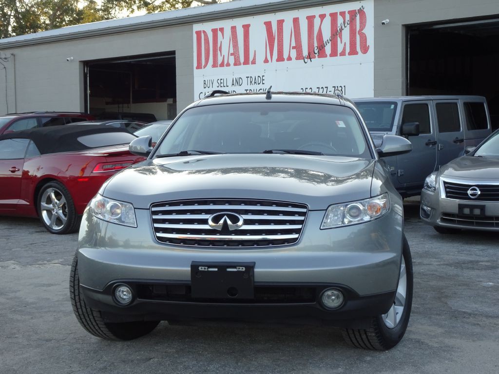 2004 INFINITI FX35 Image 3