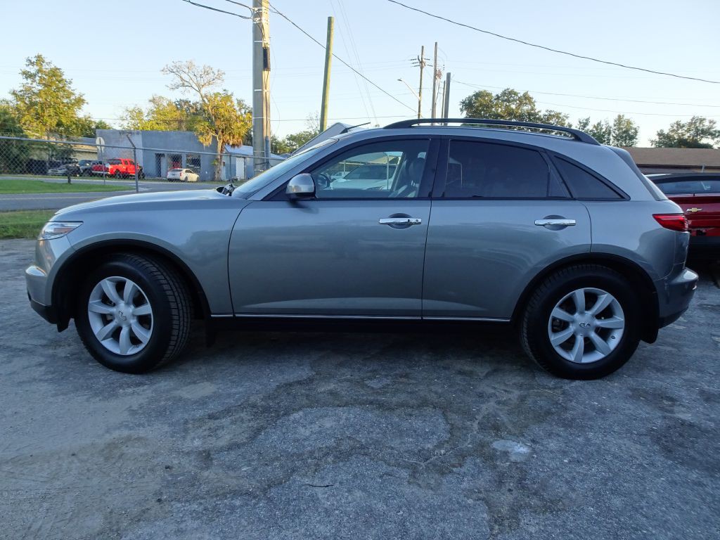 2004 INFINITI FX35 Image 9