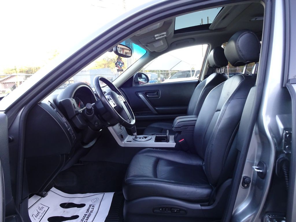 2004 INFINITI FX35 Image 12