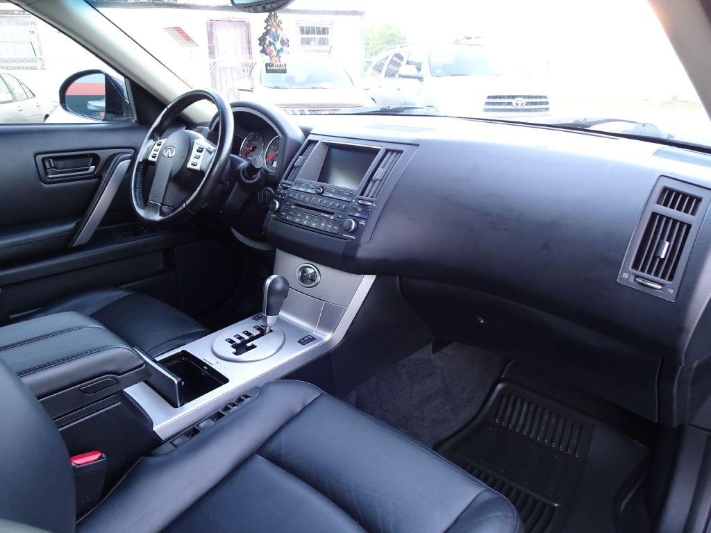2004 INFINITI FX35 Image 16