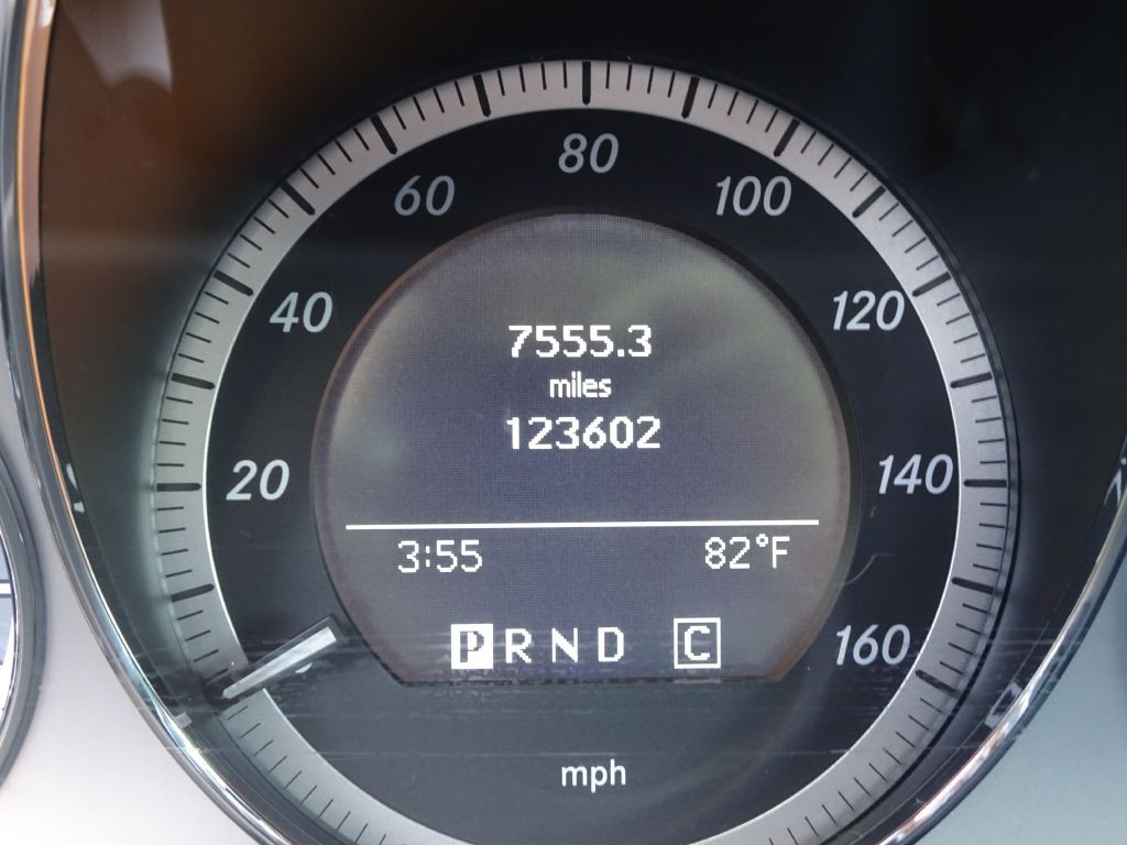 2010 Mercedes-Benz C-Class Image 19