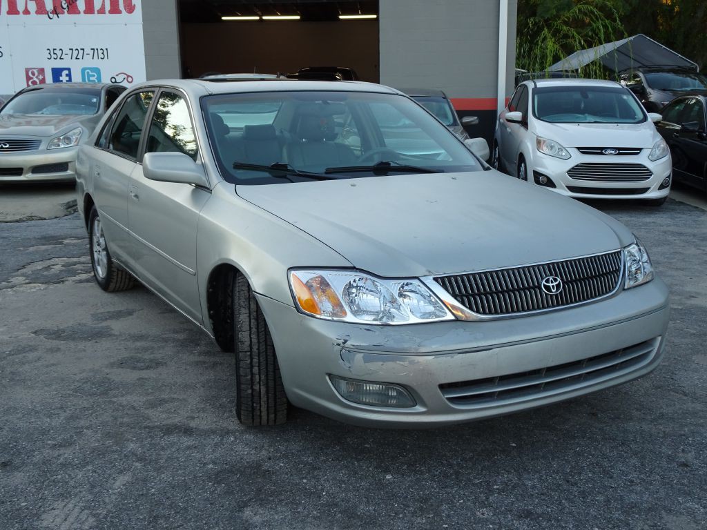 2002 Toyota Avalon Image 3