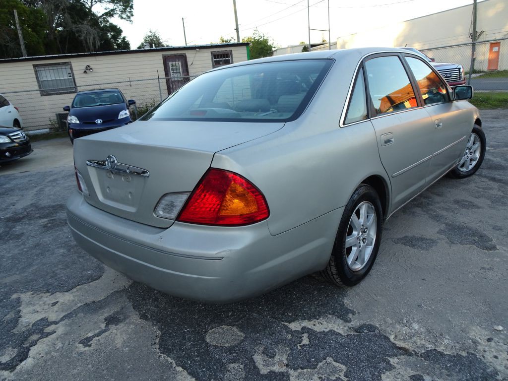 2002 Toyota Avalon Image 5