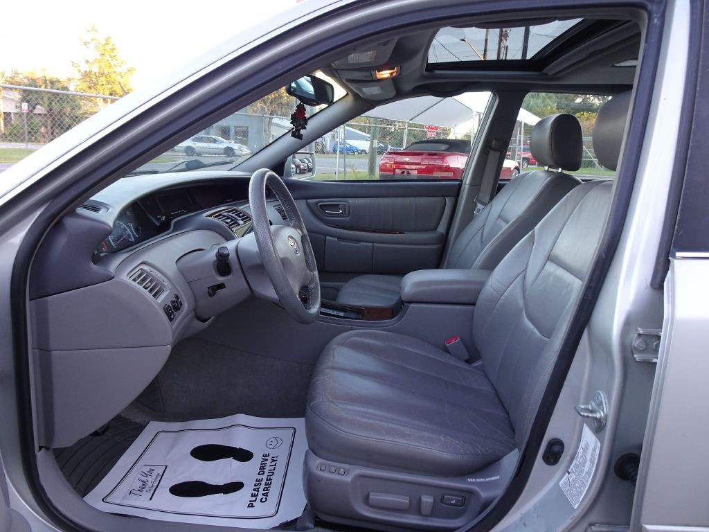 2002 Toyota Avalon Image 11
