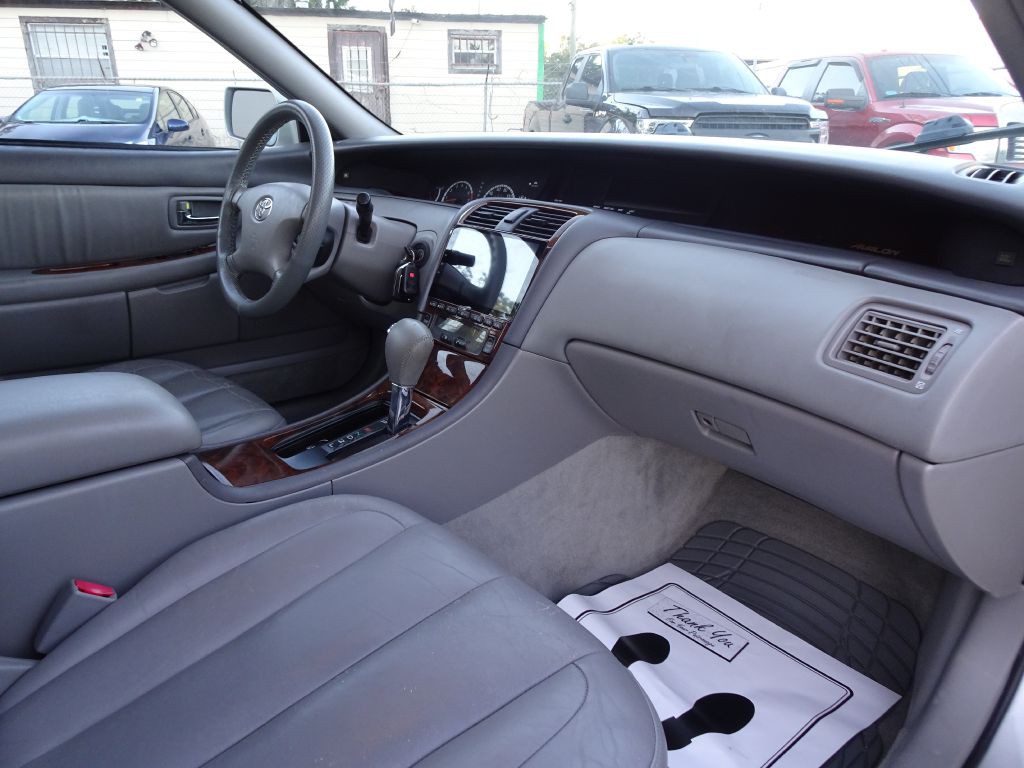 2002 Toyota Avalon Image 15