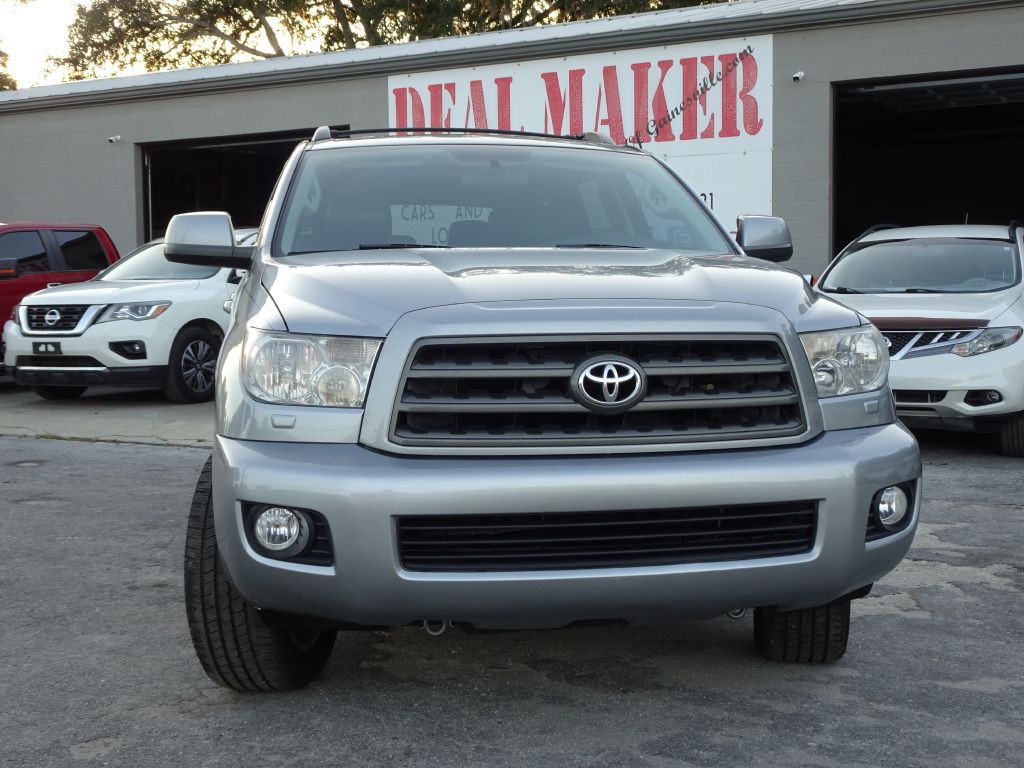 2016 Toyota Sequoia Image 3
