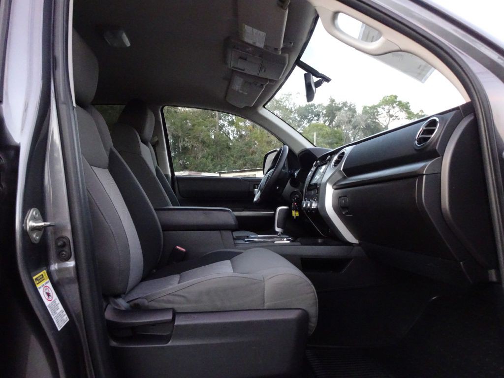 2014 Toyota Tundra Image 16
