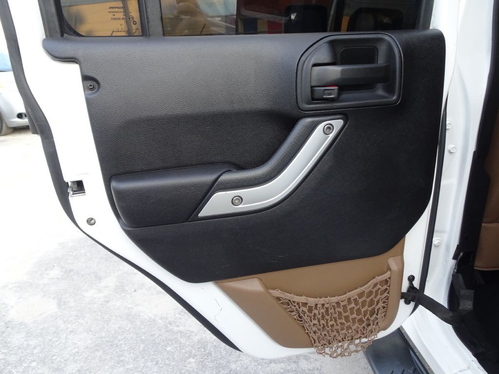 2013 Jeep Wrangler Unlimited Image 14