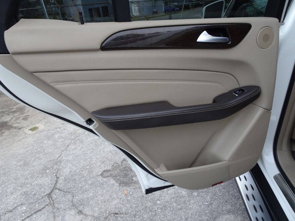 2013 Mercedes-Benz M-Class Image 14