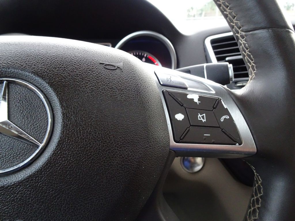 2013 Mercedes-Benz M-Class Image 21