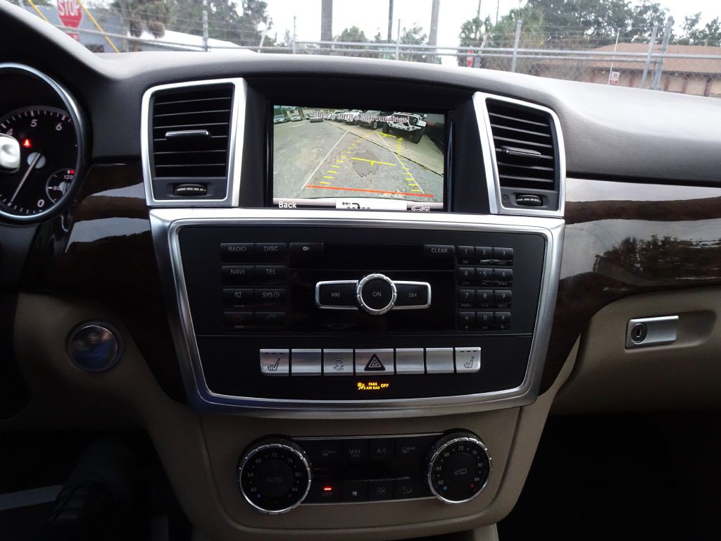 2013 Mercedes-Benz M-Class Image 24