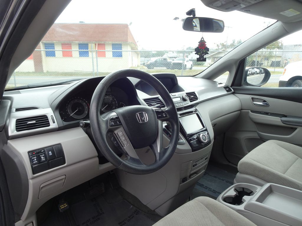 2016 Honda Odyssey Image 10