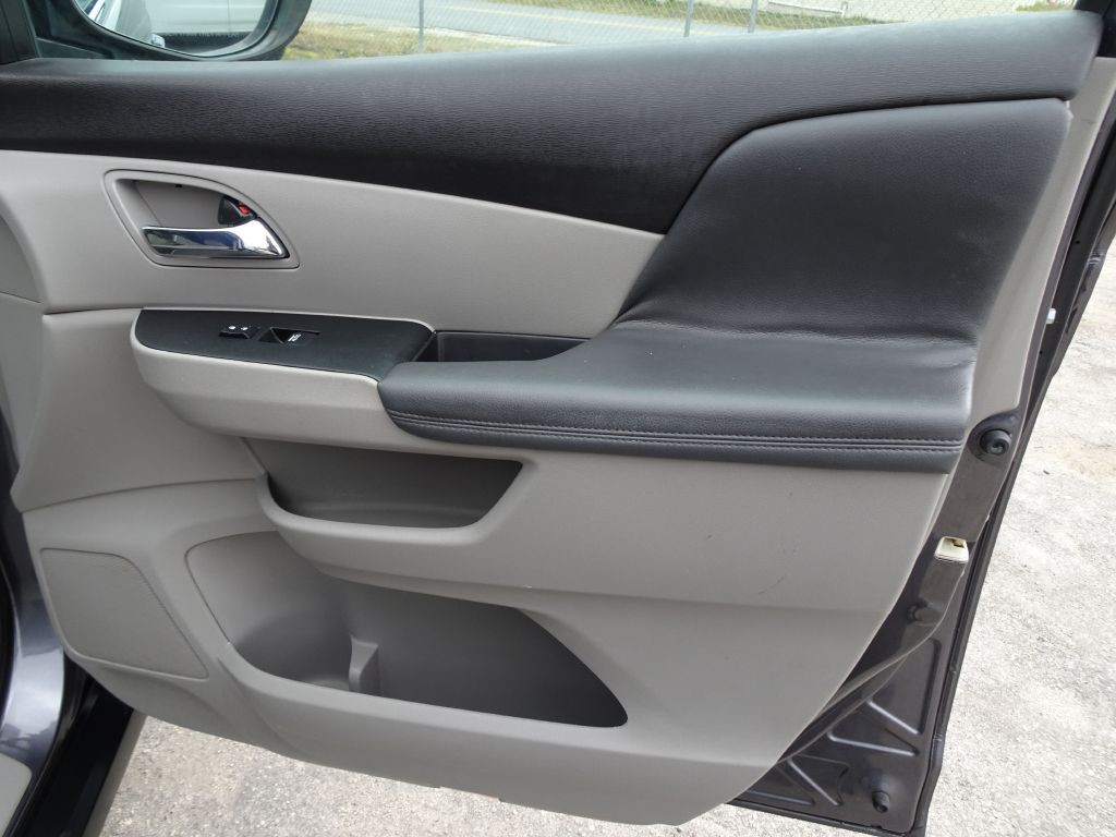 2016 Honda Odyssey Image 16