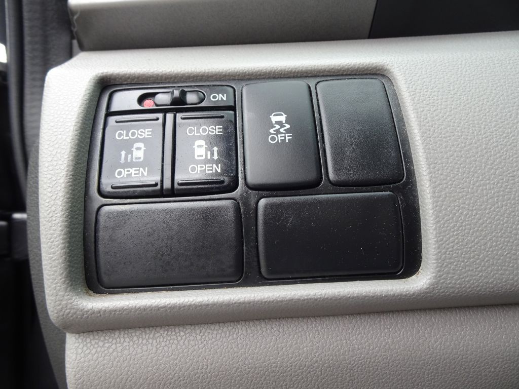 2016 Honda Odyssey Image 25