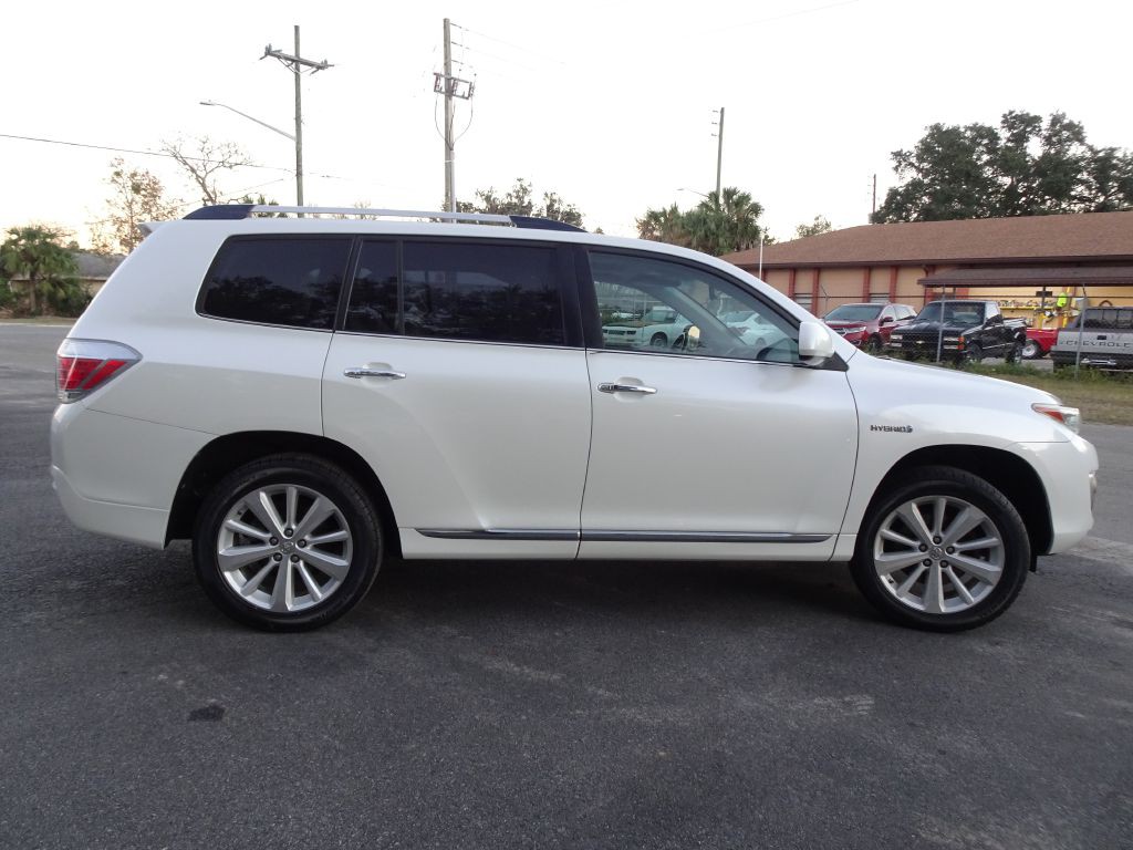 2011 Toyota Highlander Image 4