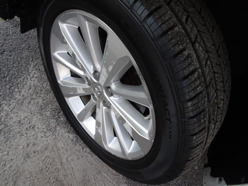 2011 Toyota Highlander Image 27