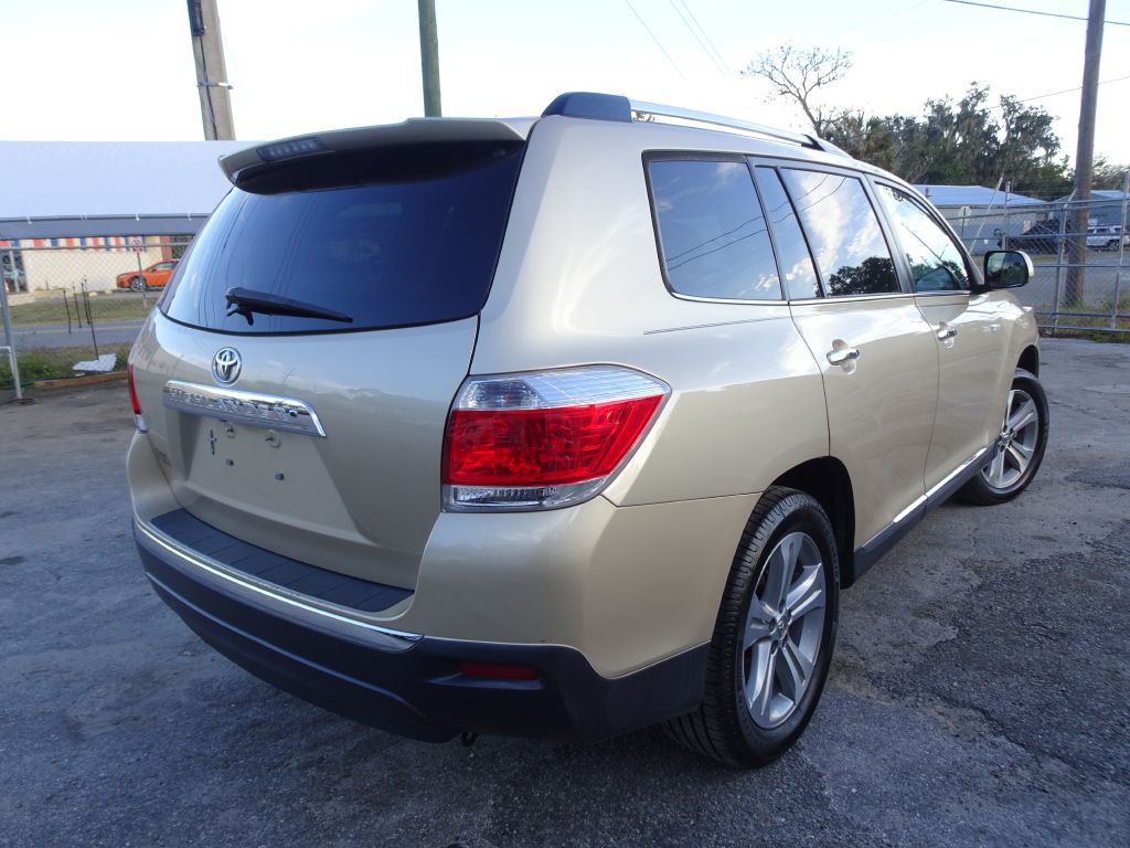 2013 Toyota Highlander Image 5