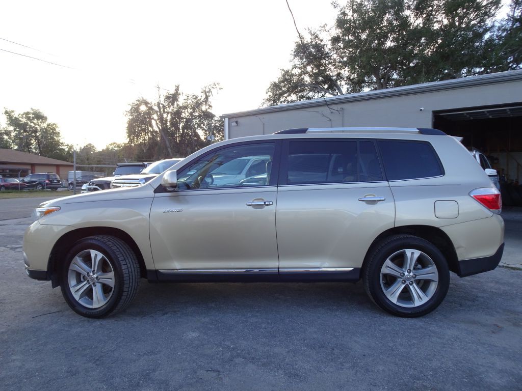 2013 Toyota Highlander Image 8