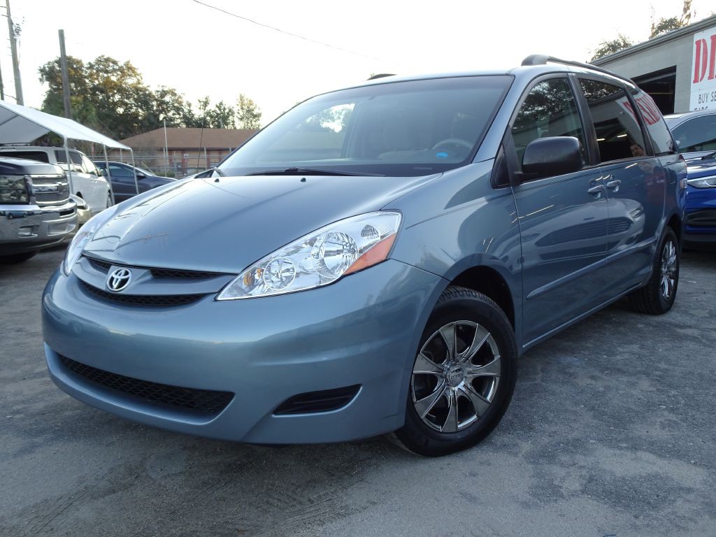 2007 Toyota Sienna Image 9