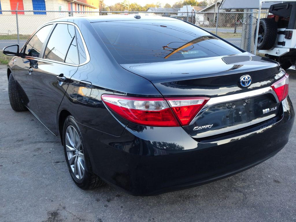 2016 Toyota Camry Image 8
