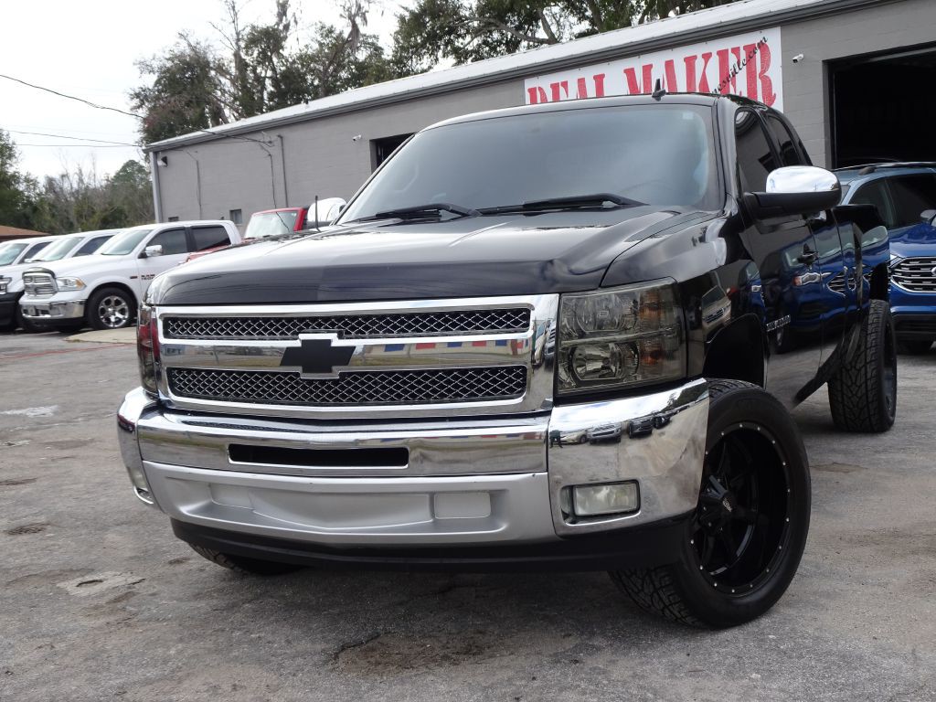2013 Chevrolet Silverado 1500 Image 2