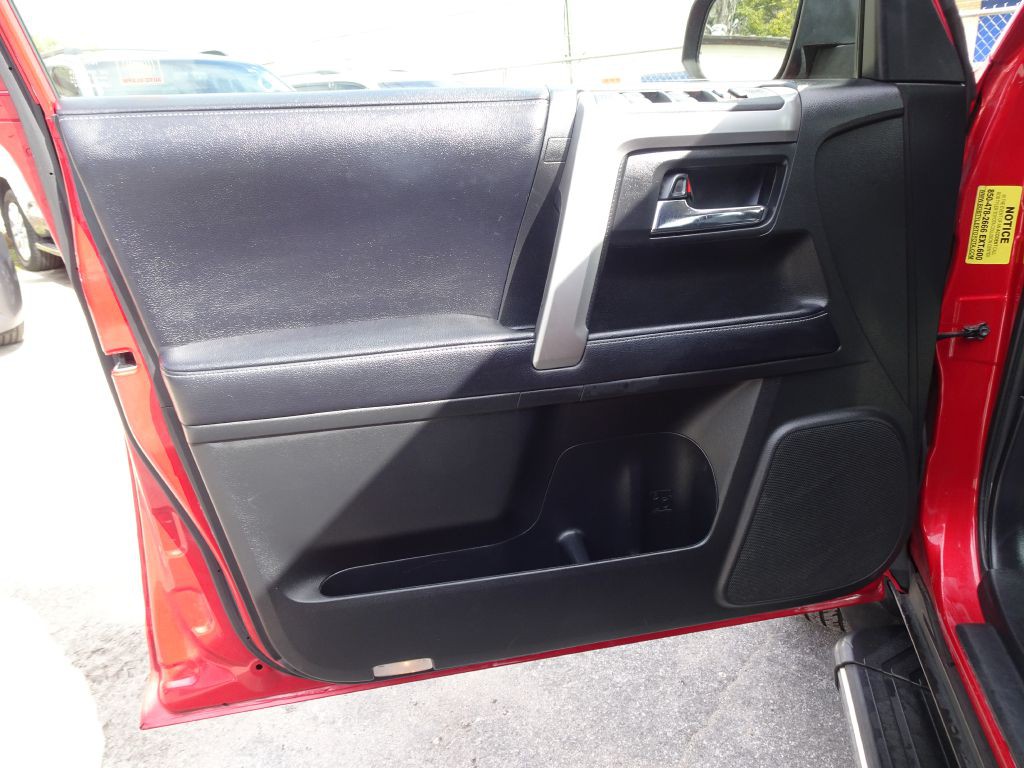 2019 Toyota 4Runner Image 19